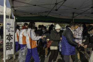 第5回つくみ軽トラ市の様子です