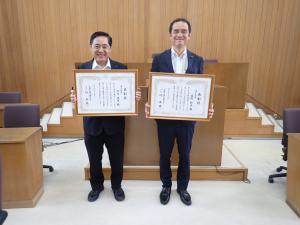 高野幹也議員・知念豊秀議員