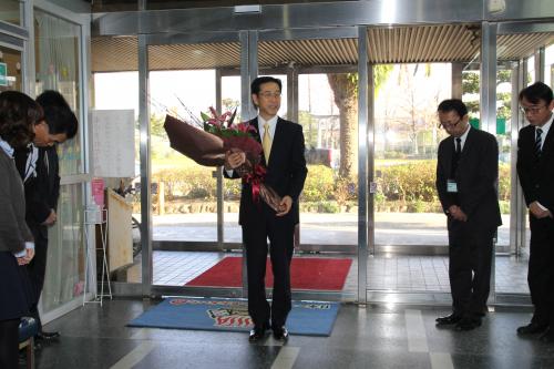 初登庁