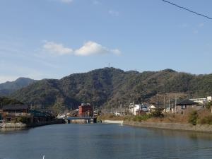 ②津久見川河口から見た津久見要害