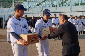 暁泉高校野球部激励会
