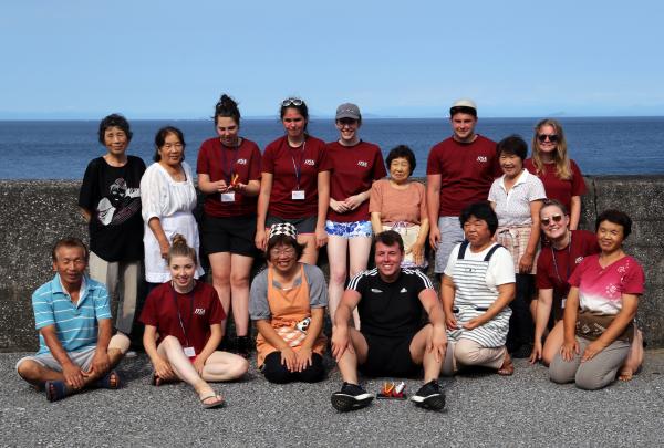 高浜地区の方と集合写真