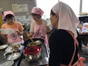 班の調理の様子