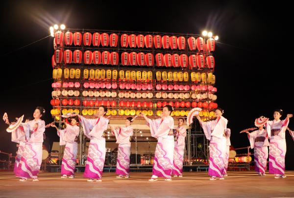 8月25日、第55回津久見扇子踊り大会が開催されました