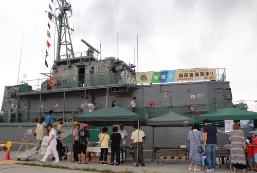 海上自衛隊掃海艇「とよしま」の一般公開がありました