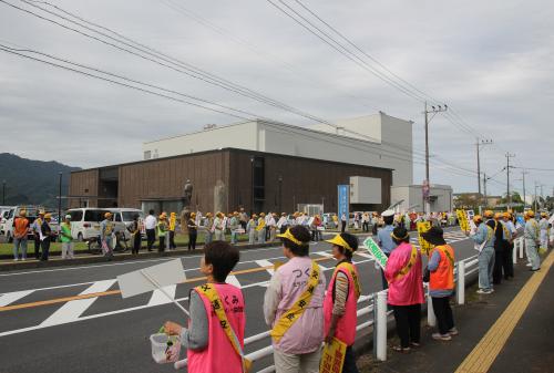 ドライバーのみなさんに安全運転を呼びかけています