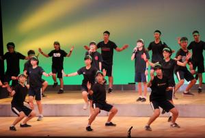 第一中学校３年３組のダンスの様子です