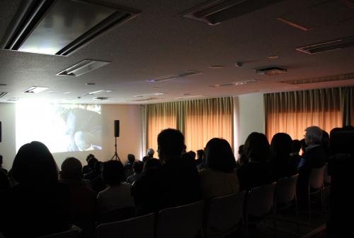 この映画上映会は、映画館のない津久見で、共通の話題となる映画を鑑賞した後、津久見について語り合う場を提供するために行われており、今回で１３回目を迎えました