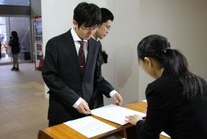 今年は、男性９５人、女性８２人、計１７７人の新成人が誕生しました