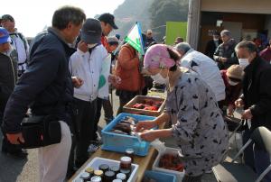 高浜の販売所の写真です