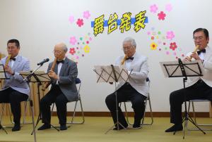 尺八の龍琳会の発表の様子です