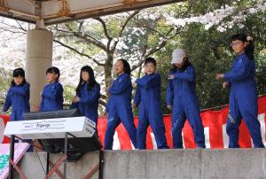ダンスパフォーマンスの様子です