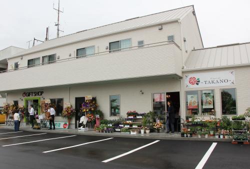 フローリスト高野さんとサラダ館さんがリニューアルオープンしました