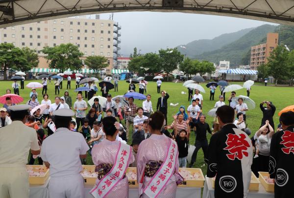 ７月１３日、１４日の２日間にわたって開催された「第６９回つくみ港まつり」の様子をお送りします