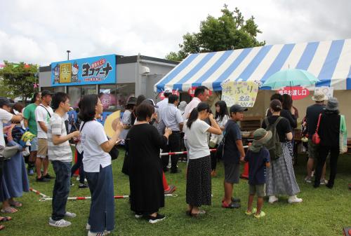 ９月７日・８日の２日間、津久見で初の開催となる「つくみまぐろ祭り」がつくみん公園で開催されました