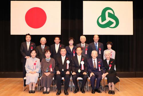 今年は、津久見市長表彰に４０名、津久見市社会福祉協議会会長表彰に８名と１団体が表彰されました
