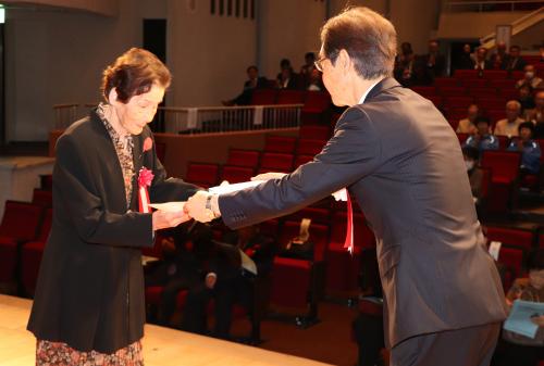 この大会を契機に、ひとりひとりがお互いに支え合うことを日々の暮らしの中から心がけ、更なる地域福祉の推進に取り組むことを誓うことが宣言されました