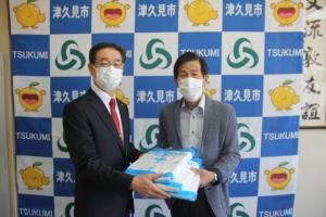 防護服25着を寄贈