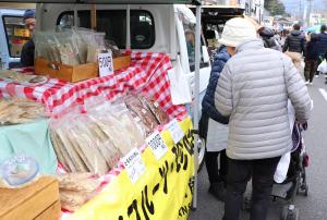 第4回つくみ軽トラ市の様子です