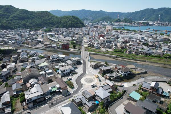 舗装工事がはじまりました